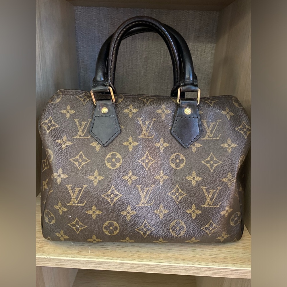 Authentic Vintage Louis Vuitton Speedy 25